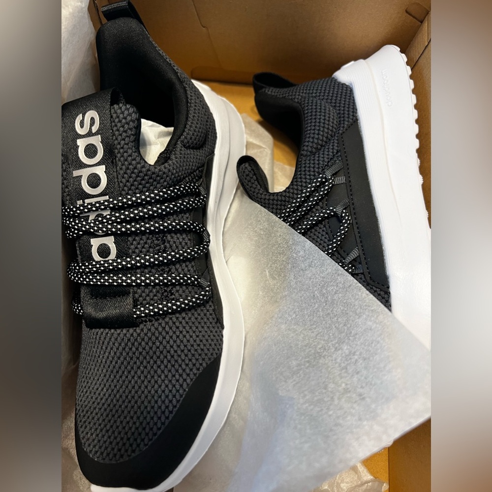 NIB Kids size 3.5 adidas sneakers